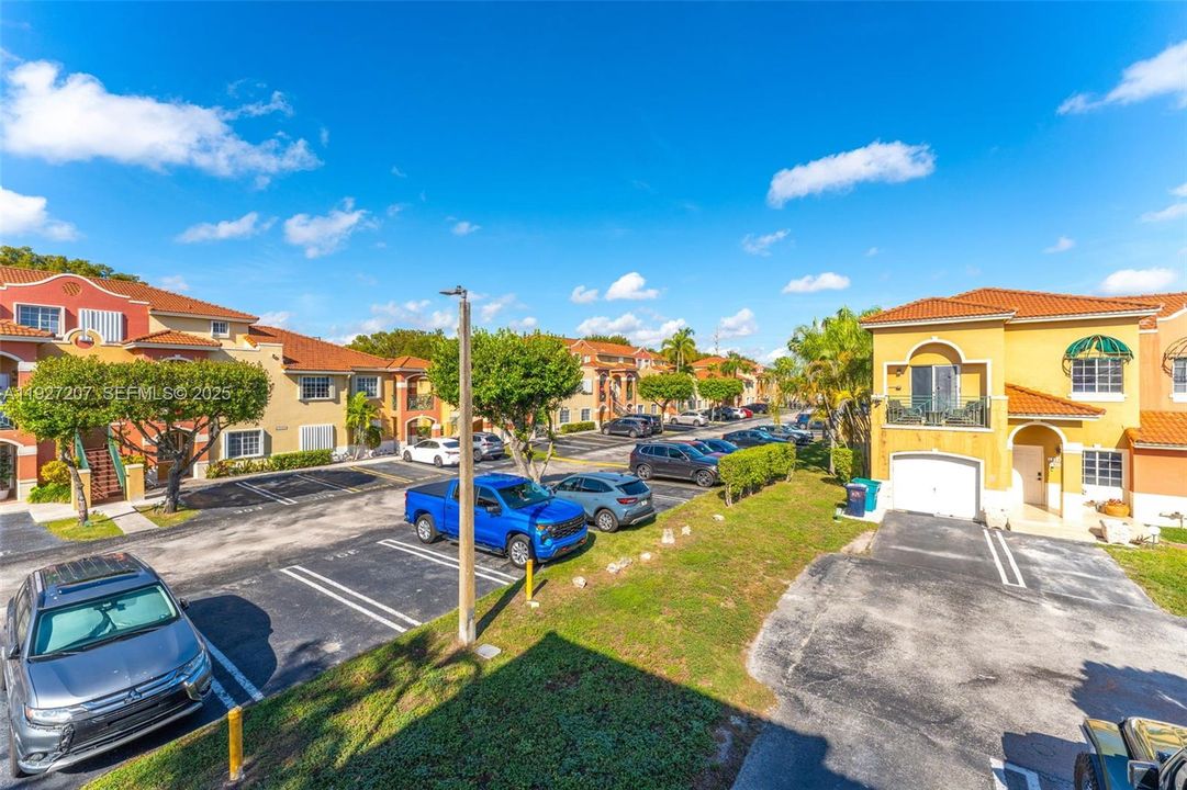 For Sale: $440,000 (4 beds, 3 baths, 1700 Square Feet)