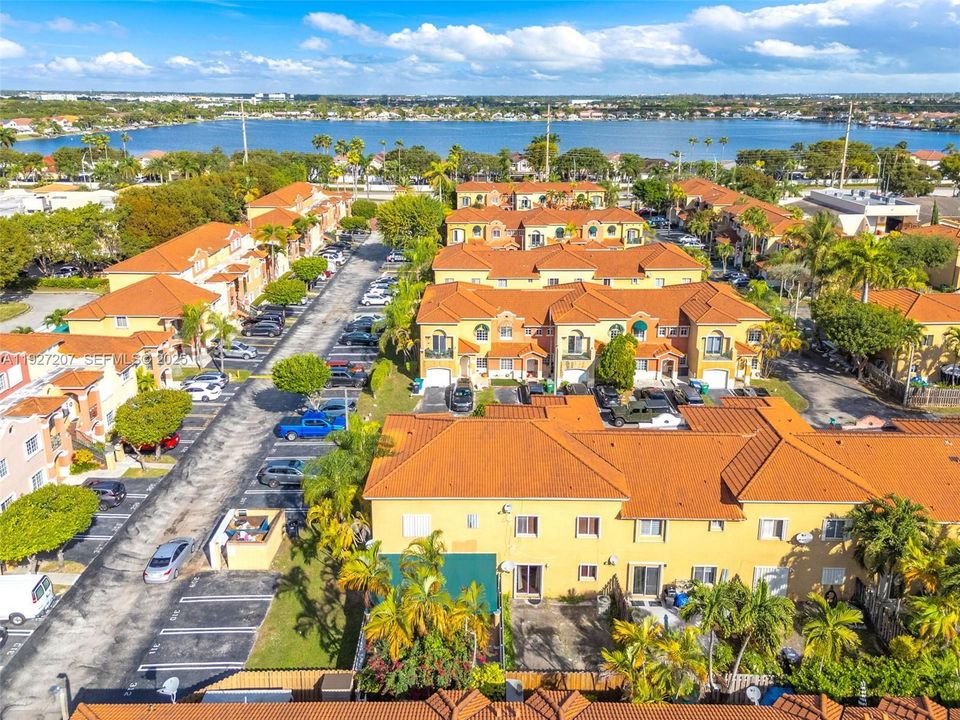 For Sale: $440,000 (4 beds, 3 baths, 1700 Square Feet)