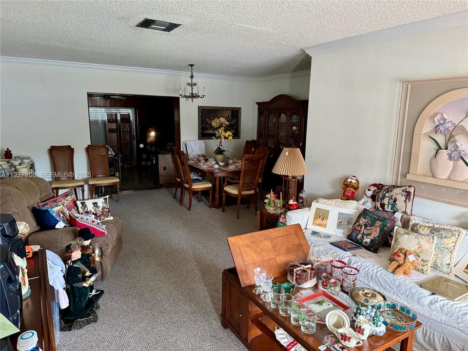 待售: $675,000 (4 贝兹, 2 浴室, 1840 平方英尺)