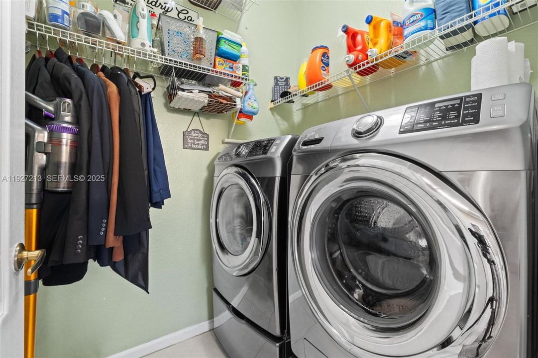 En Renta: $2,750 (3 camas, 2 baños, 2058 Pies cuadrados)