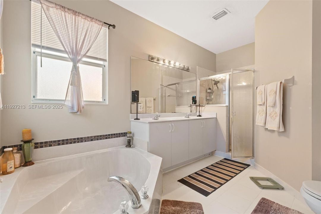 En Renta: $2,750 (3 camas, 2 baños, 2058 Pies cuadrados)