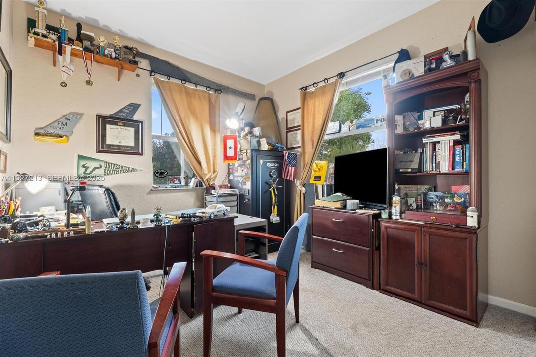 En Renta: $2,750 (3 camas, 2 baños, 2058 Pies cuadrados)