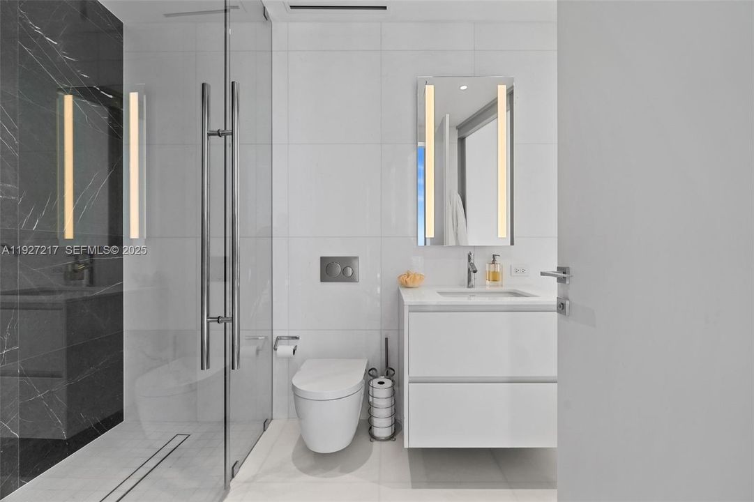 В аренду: $40,000 (5 спален, 6 ванн, 0 Квадратных фут)