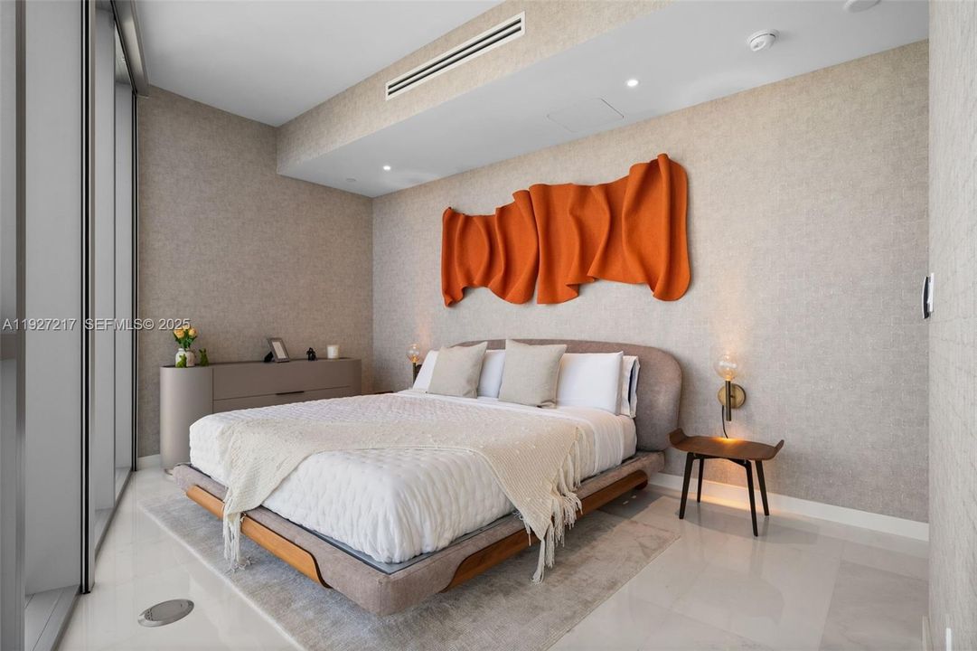 В аренду: $40,000 (5 спален, 6 ванн, 0 Квадратных фут)