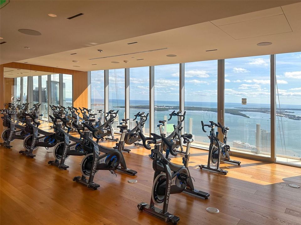 В аренду: $40,000 (5 спален, 6 ванн, 0 Квадратных фут)