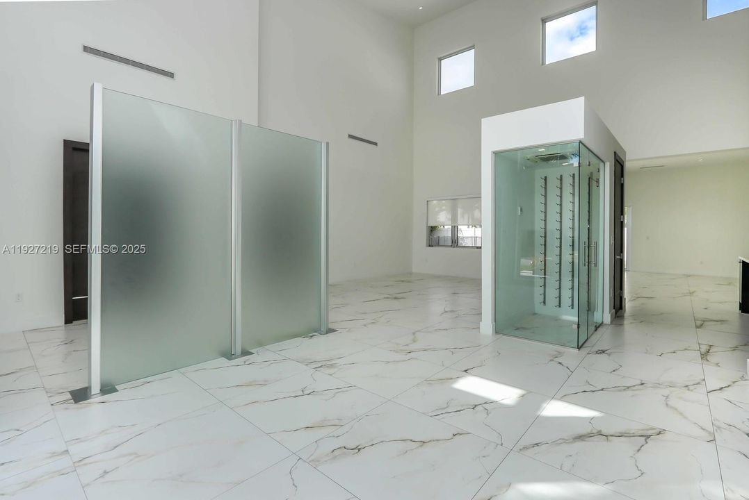 Active With Contract: $9,800 (5 beds, 6 baths, 3638 Square Feet)