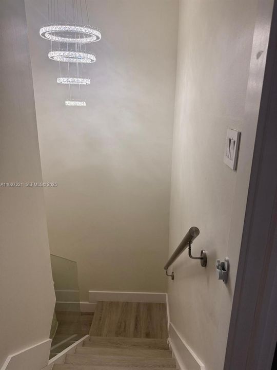 В аренду: $2,950 (3 спален, 2 ванн, 1270 Квадратных фут)