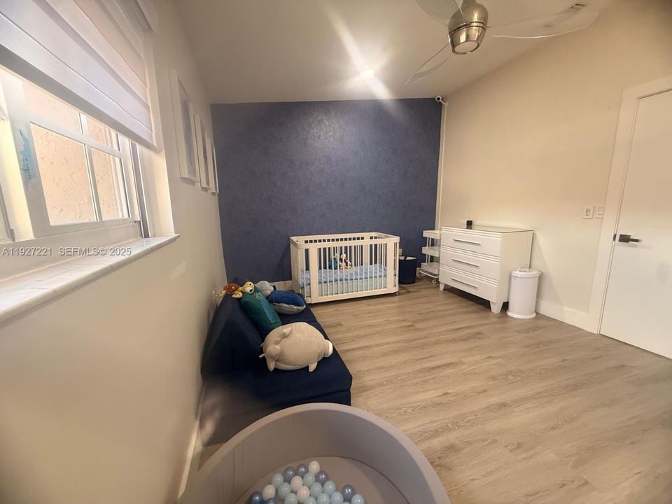 В аренду: $2,950 (3 спален, 2 ванн, 1270 Квадратных фут)