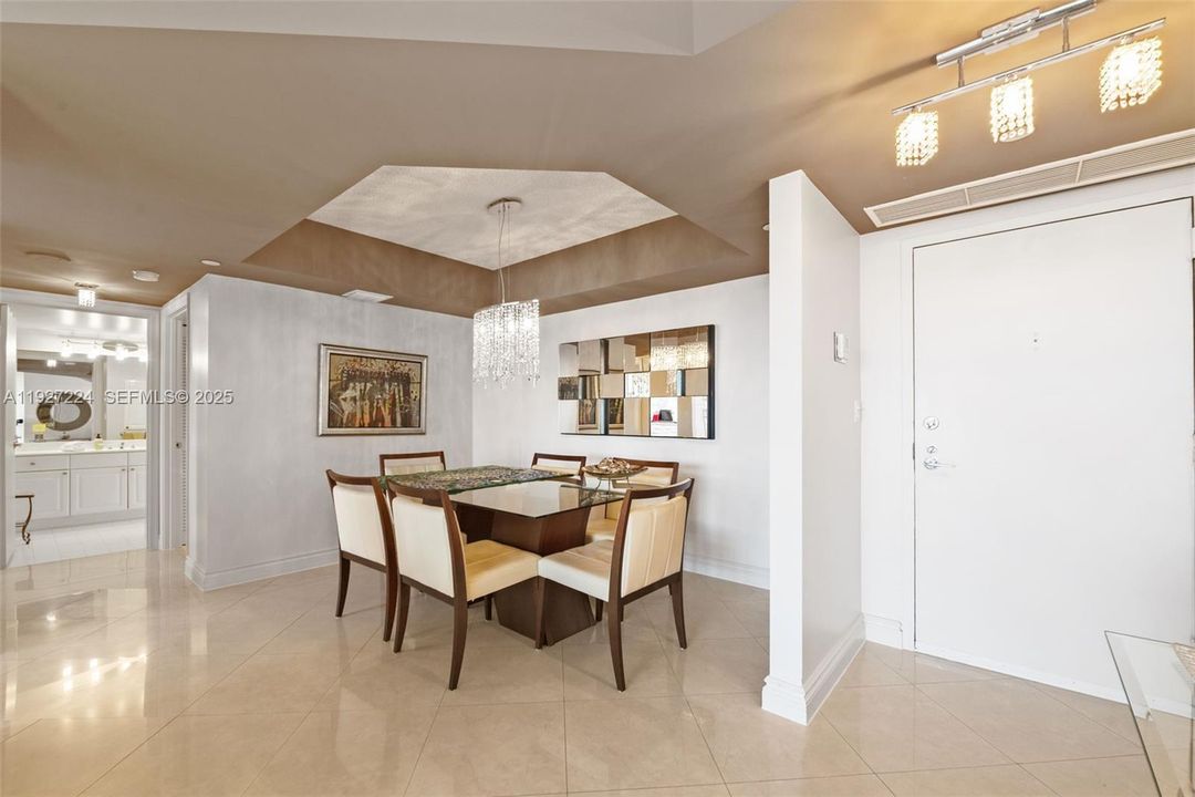 На продажу: $509,000 (2 спален, 2 ванн, 1460 Квадратных фут)