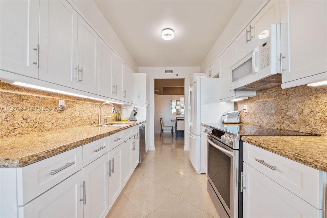 На продажу: $509,000 (2 спален, 2 ванн, 1460 Квадратных фут)