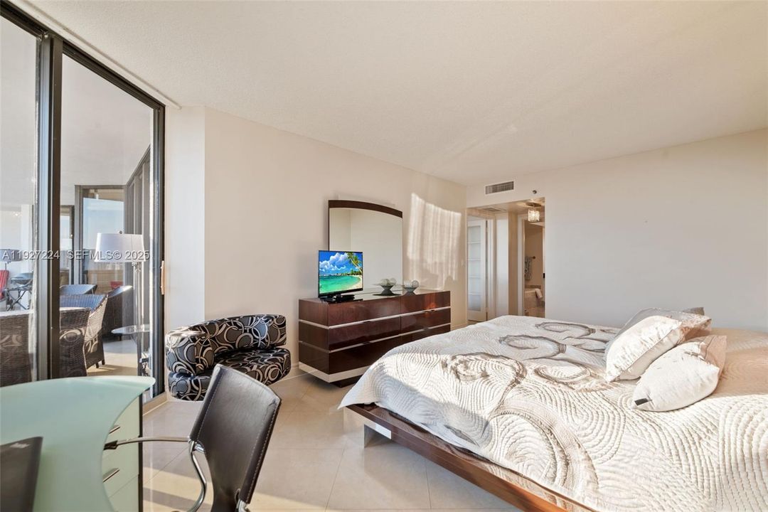 На продажу: $509,000 (2 спален, 2 ванн, 1460 Квадратных фут)