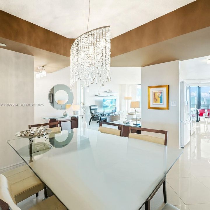 На продажу: $509,000 (2 спален, 2 ванн, 1460 Квадратных фут)