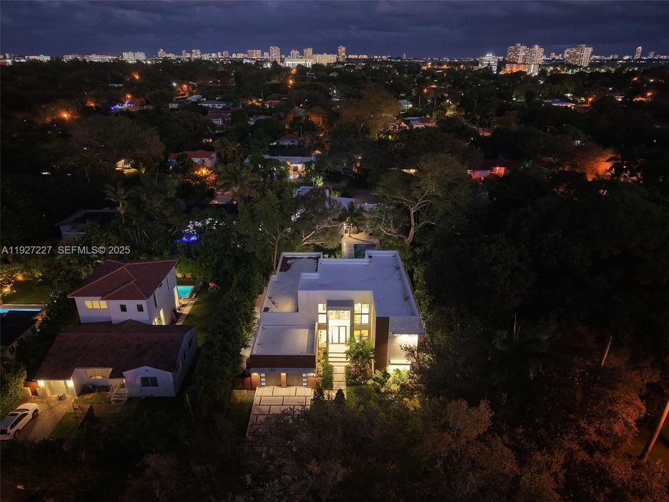 For Sale: $3,800,000 (4 beds, 4 baths, 3918 Square Feet)