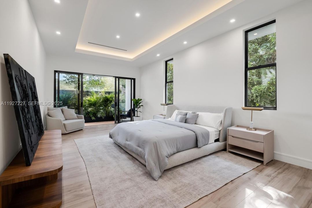 For Sale: $3,800,000 (4 beds, 4 baths, 3918 Square Feet)