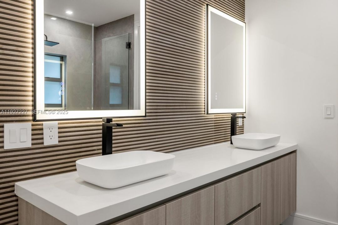 For Sale: $3,800,000 (4 beds, 4 baths, 3918 Square Feet)