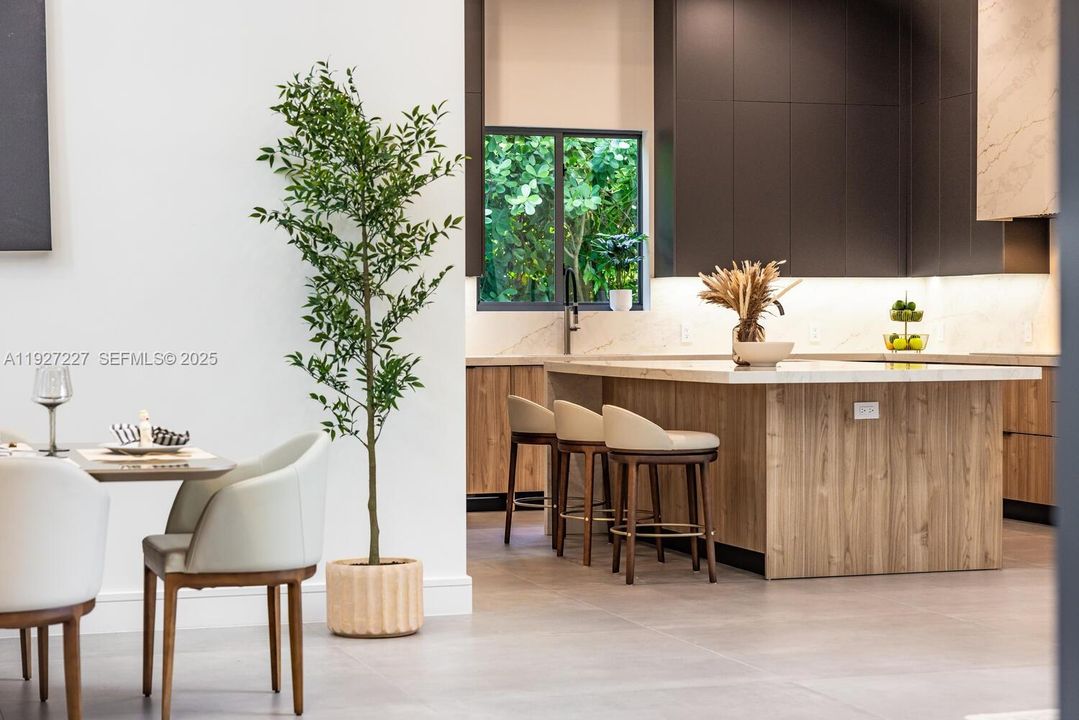 For Sale: $3,800,000 (4 beds, 4 baths, 3918 Square Feet)