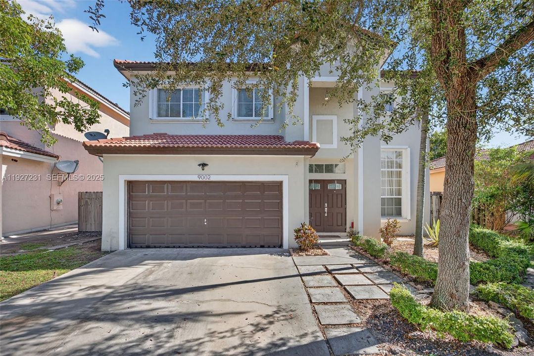 待售: $656,000 (4 贝兹, 2 浴室, 2147 平方英尺)