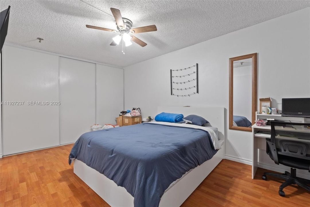 For Sale: $225,000 (2 beds, 2 baths, 1197 Square Feet)