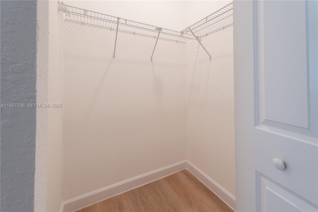 В аренду: $3,100 (3 спален, 2 ванн, 1772 Квадратных фут)