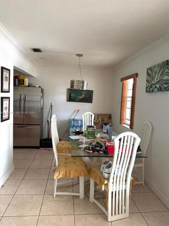 待售: $600,000 (3 贝兹, 1 浴室, 1548 平方英尺)