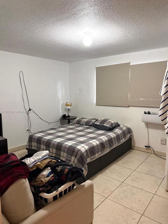 1/1 Apartment Bedroom