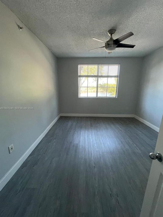 En Renta: $2,400 (2 camas, 2 baños, 977 Pies cuadrados)