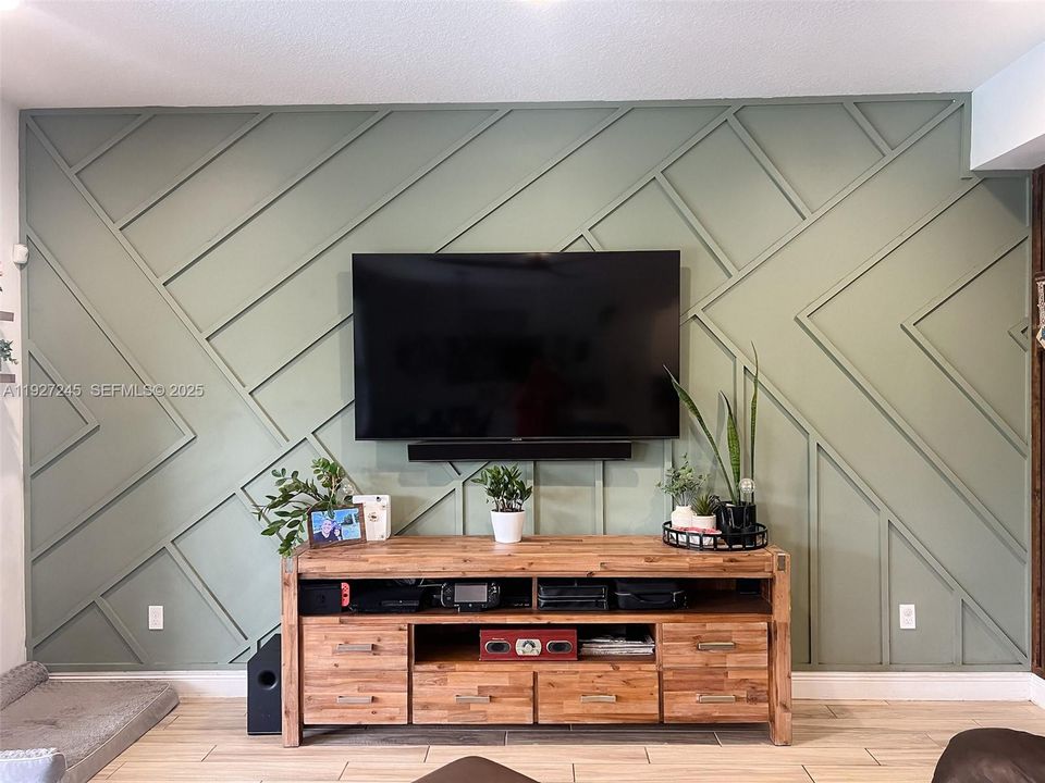 待售: $749,000 (4 贝兹, 2 浴室, 0 平方英尺)