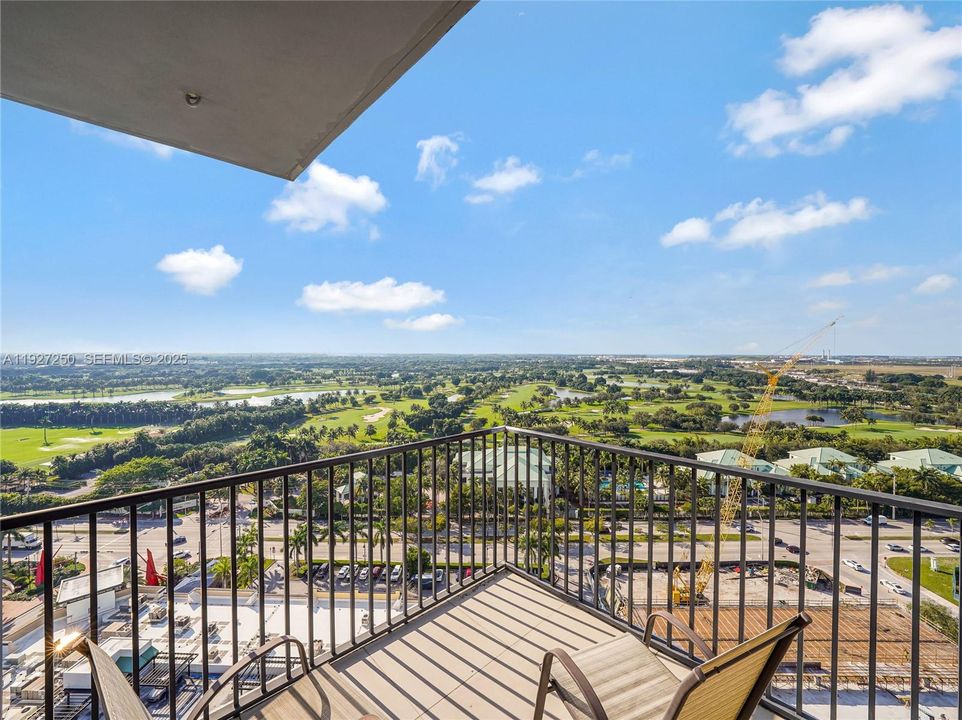 В аренду: $2,850 (1 спален, 1 ванн, 769 Квадратных фут)