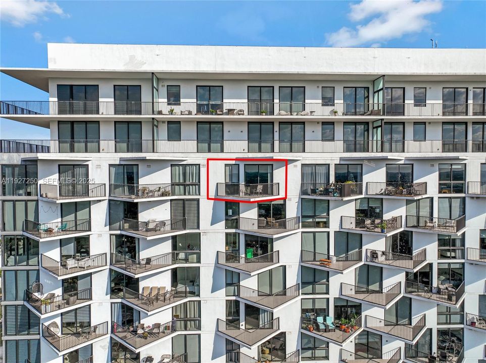 В аренду: $2,850 (1 спален, 1 ванн, 769 Квадратных фут)