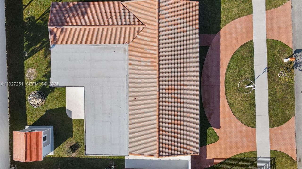 待售: $850,000 (4 贝兹, 3 浴室, 2118 平方英尺)