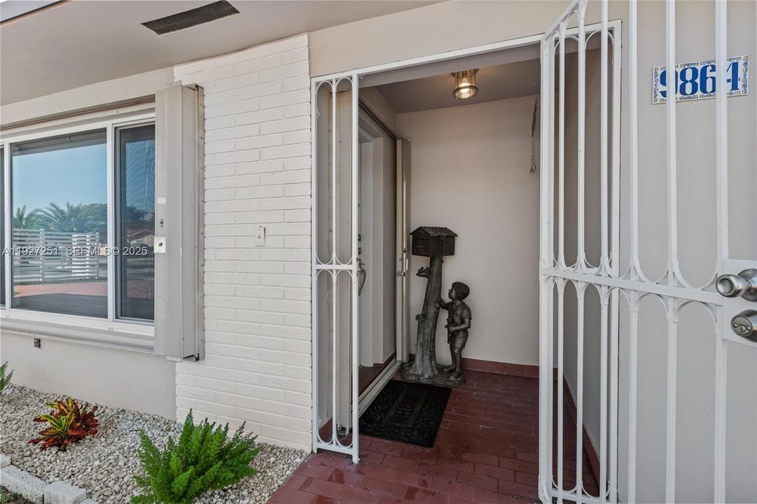 待售: $850,000 (4 贝兹, 3 浴室, 2118 平方英尺)