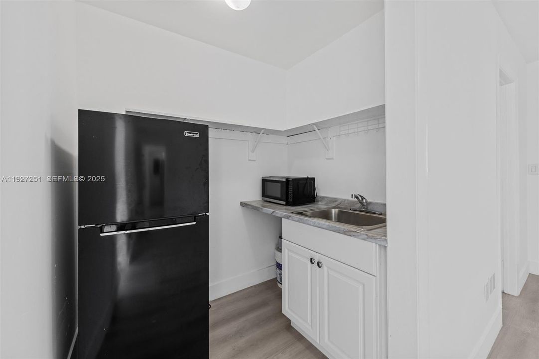 待售: $850,000 (4 贝兹, 3 浴室, 2118 平方英尺)