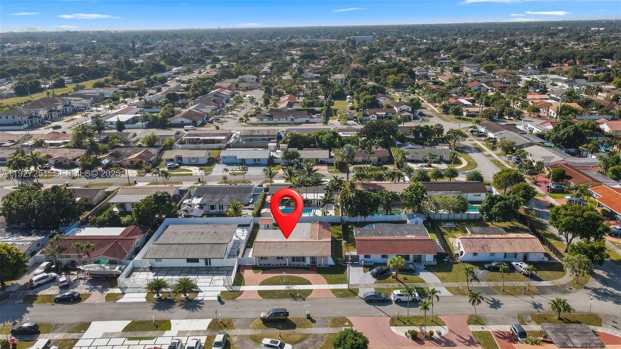 待售: $850,000 (4 贝兹, 3 浴室, 2118 平方英尺)