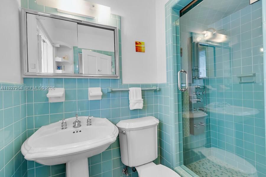 待售: $5,600,000 (4 贝兹, 4 浴室, 0 平方英尺)