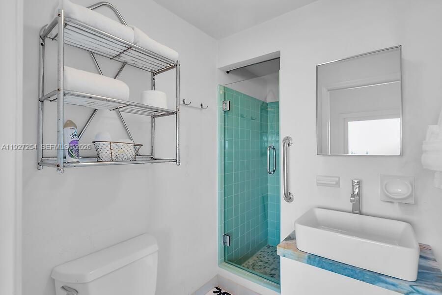 待售: $5,600,000 (4 贝兹, 4 浴室, 0 平方英尺)