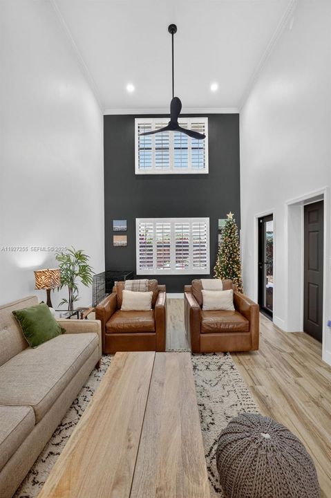 For Sale: $575,000 (3 beds, 2 baths, 1408 Square Feet)