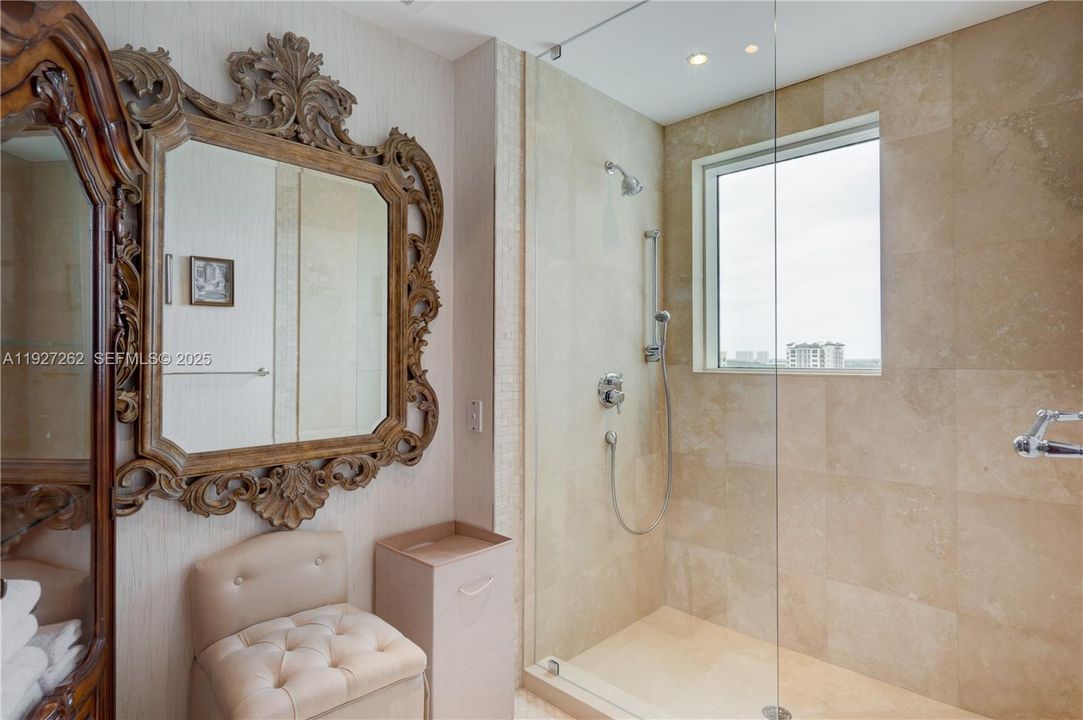 На продажу: $4,200,000 (4 спален, 6 ванн, 3735 Квадратных фут)