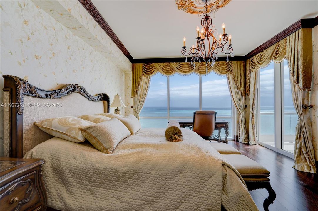 На продажу: $4,200,000 (4 спален, 6 ванн, 3735 Квадратных фут)