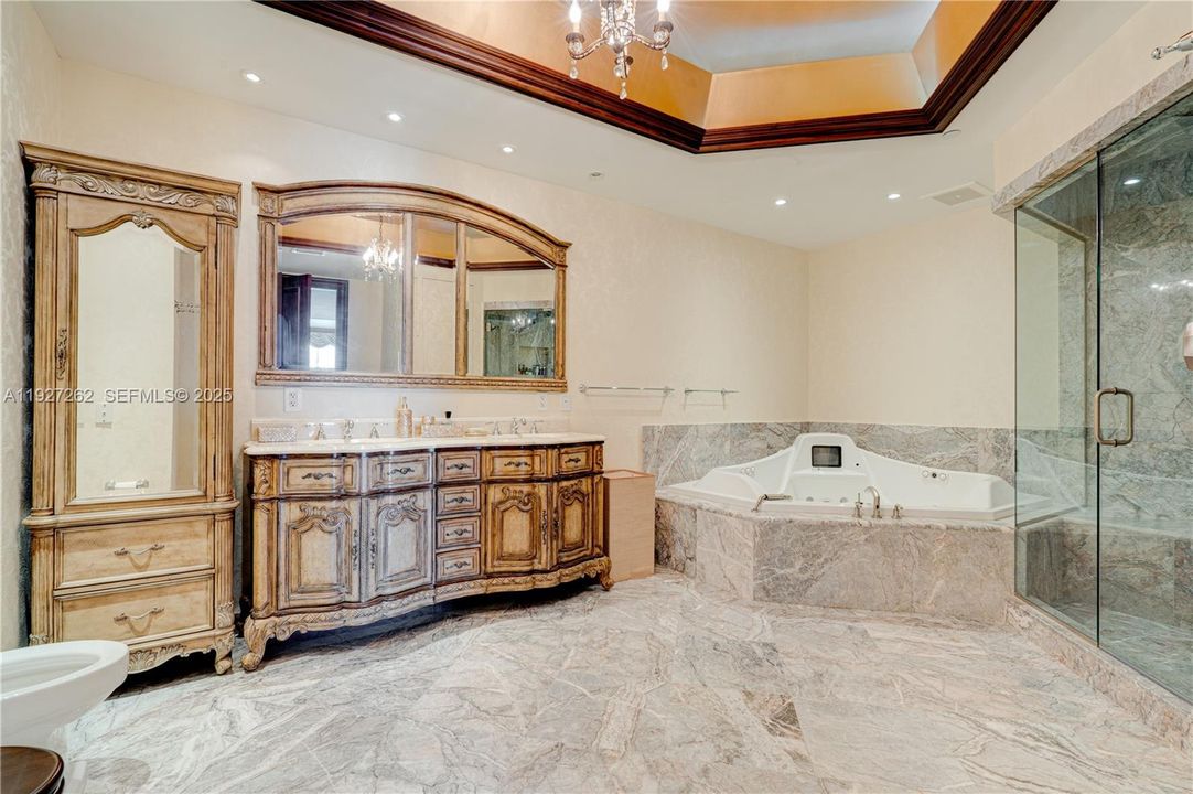 На продажу: $4,200,000 (4 спален, 6 ванн, 3735 Квадратных фут)