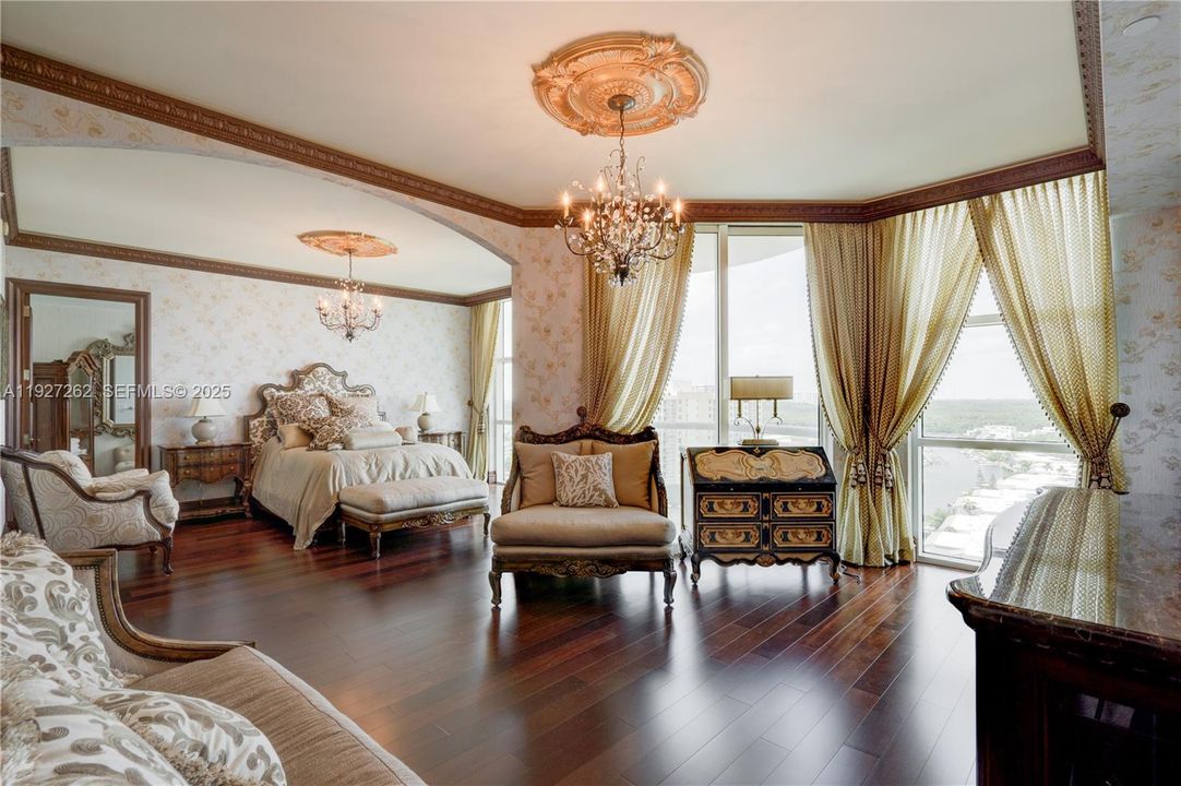 На продажу: $4,200,000 (4 спален, 6 ванн, 3735 Квадратных фут)