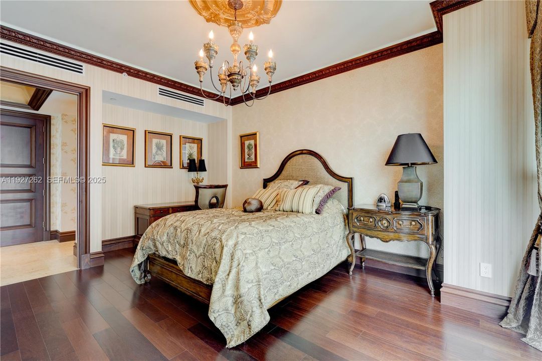 На продажу: $4,200,000 (4 спален, 6 ванн, 3735 Квадратных фут)