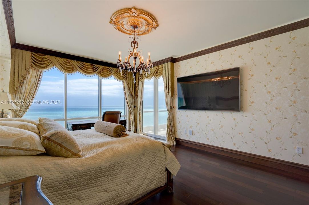 На продажу: $4,200,000 (4 спален, 6 ванн, 3735 Квадратных фут)