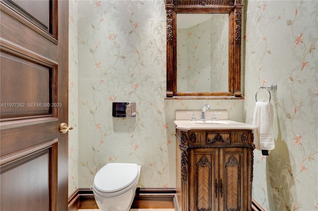 На продажу: $4,200,000 (4 спален, 6 ванн, 3735 Квадратных фут)