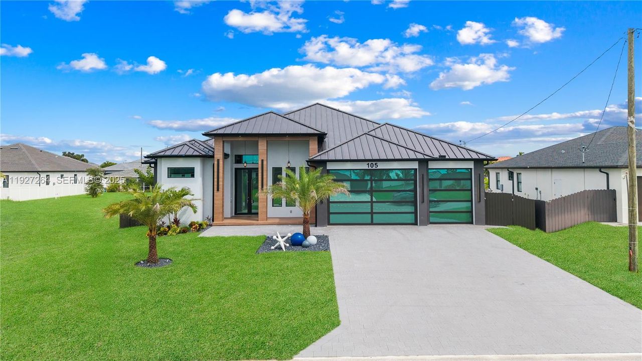 For Sale: $1,150,000 (4 beds, 3 baths, 2400 Square Feet)