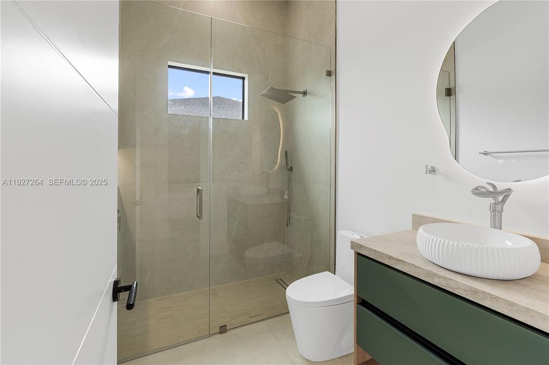 For Sale: $1,150,000 (4 beds, 3 baths, 2400 Square Feet)