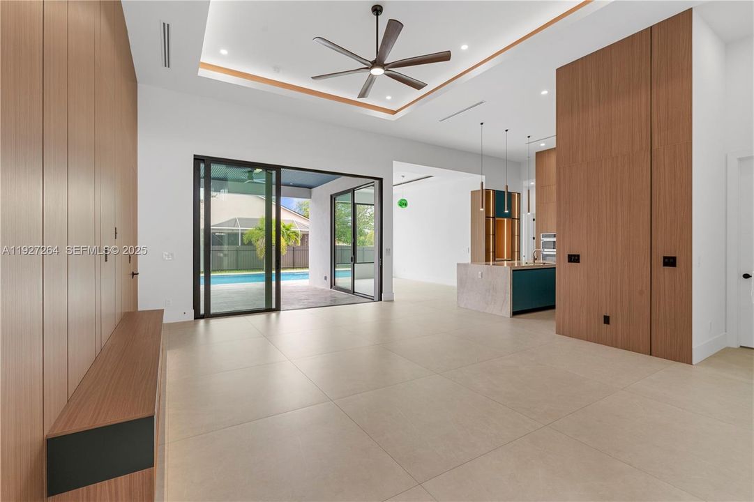 For Sale: $1,150,000 (4 beds, 3 baths, 2400 Square Feet)