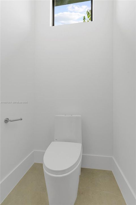 For Sale: $1,150,000 (4 beds, 3 baths, 2400 Square Feet)