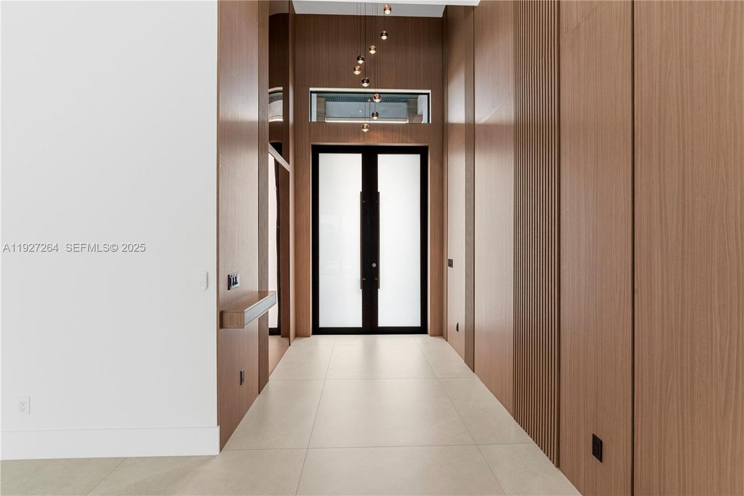 For Sale: $1,150,000 (4 beds, 3 baths, 2400 Square Feet)