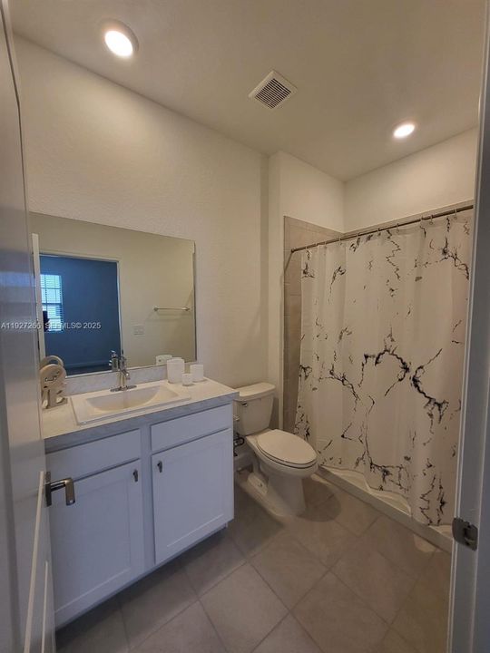 出租: $2,800 (3 贝兹, 2 浴室, 1466 平方英尺)