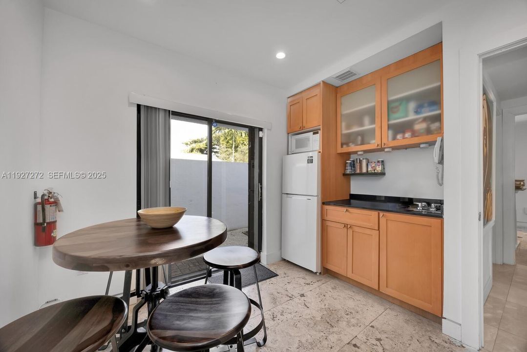 В аренду: $5,900 (0 спален, 0 ванн, 0 Квадратных фут)